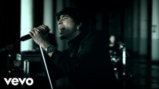 maNga – Fly To Stay Alive